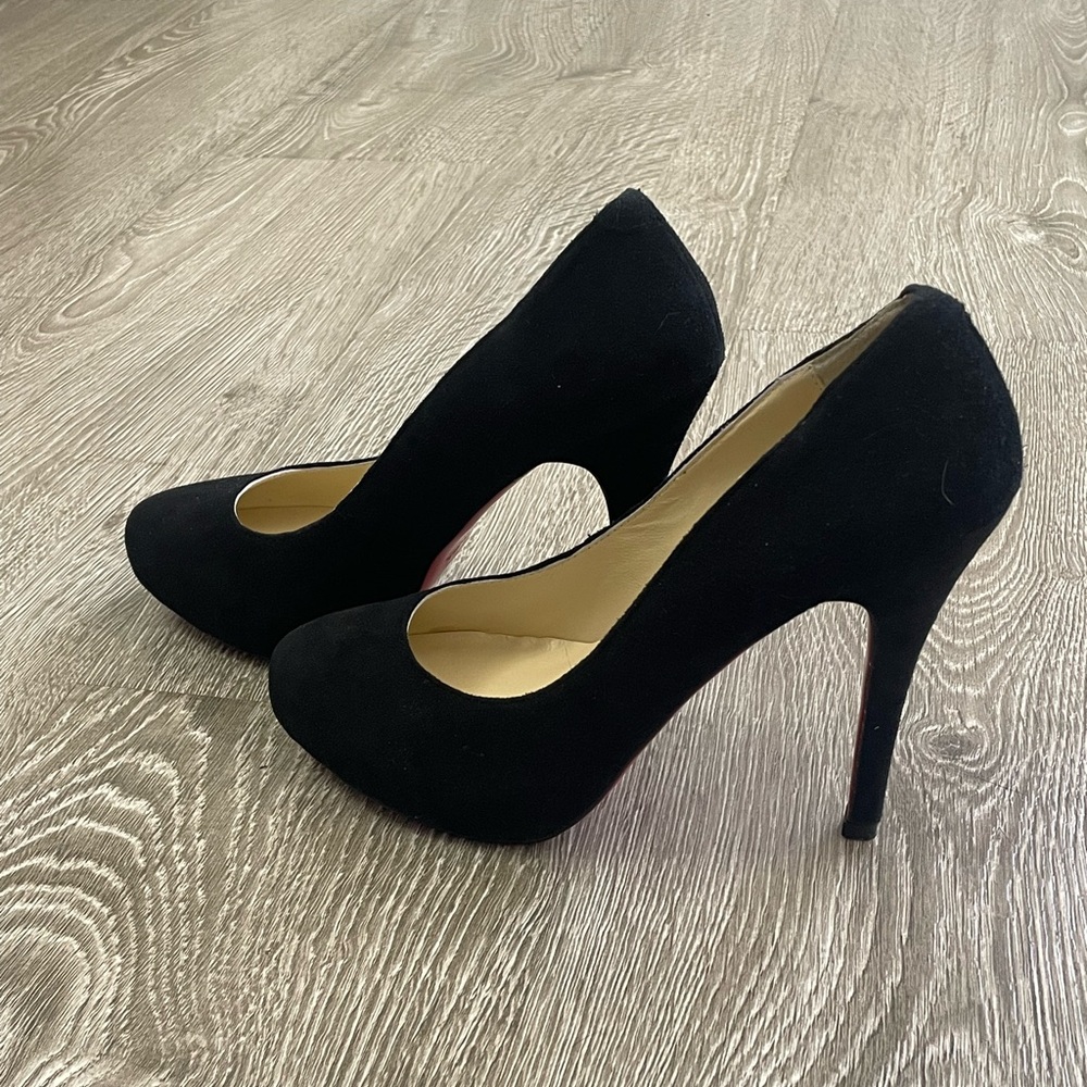Christian Louboutin Black Suede Stiletto Heels Shoe size 39
